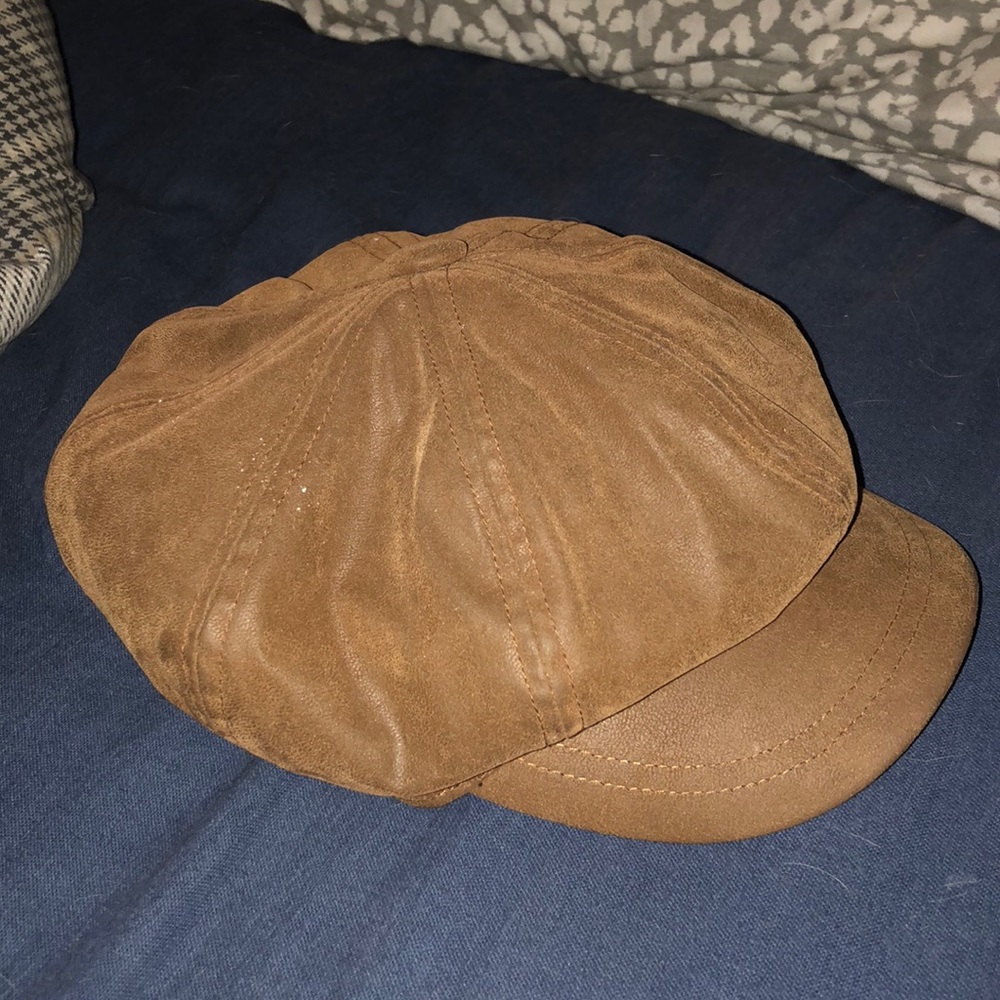 Tan hat